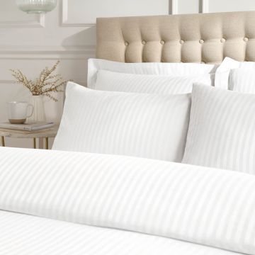 Fețe de pernă 2 buc. din damasc 75x50 cm Satin Stripe – Catherine Lansfield